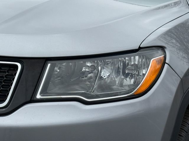 Used 2019 Jeep Compass Limited image 40