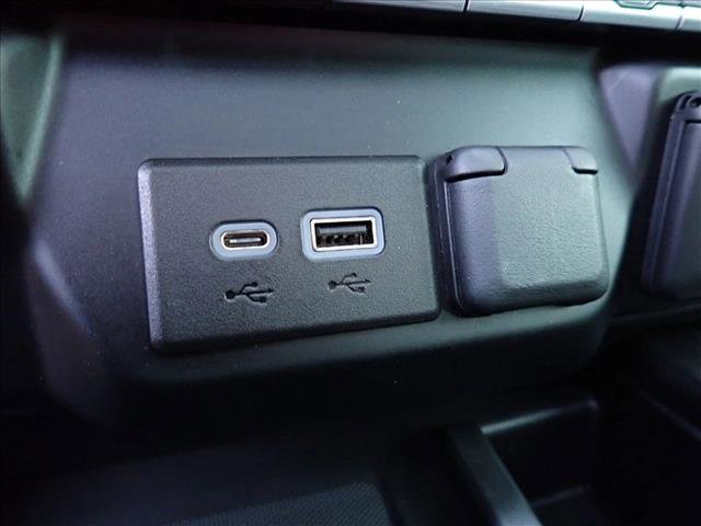 Used 2023 GMC Sierra 3500 Denali image 22