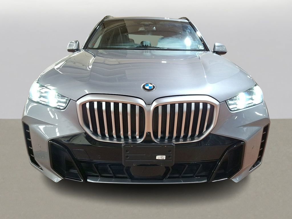 Certified 2025 BMW X5 xDrive40i w/ M Sport Package image 2