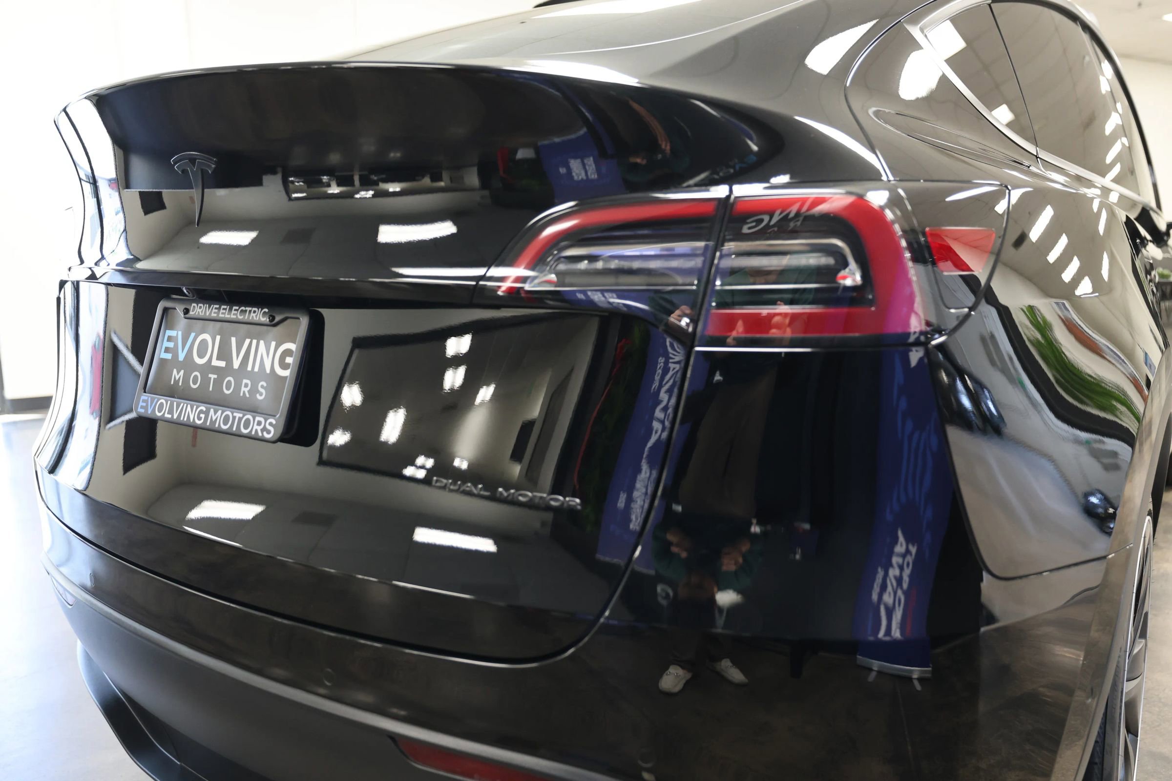 Used 2021 Tesla Model Y Long Range image 19