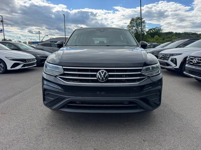 Used 2022 Volkswagen Tiguan SE AWD/4WD image 3