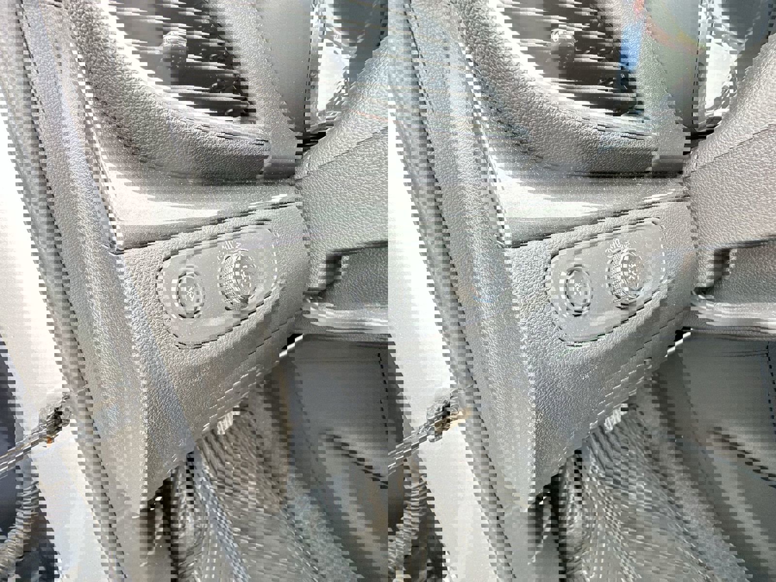 Used 2022 Buick Encore Preferred w/ Safety Package AWD/4WD image 17