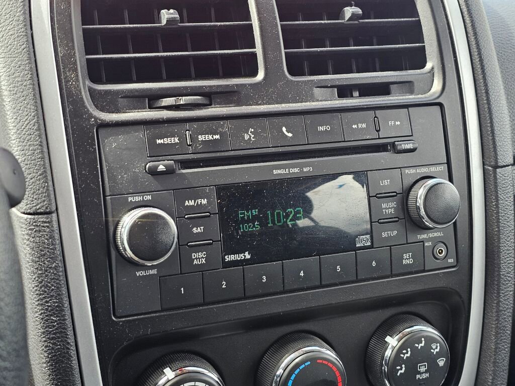 Used 2011 Dodge Caliber Mainstreet FWD image 30