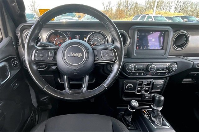 Used 2021 Jeep Gladiator Sport image 9