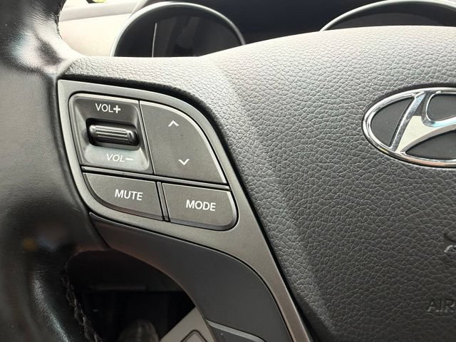 Used 2019 Hyundai Santa Fe XL AWD/4WD image 10