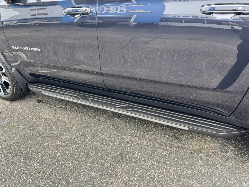 New 2025 Chevrolet Suburban Premier image 10