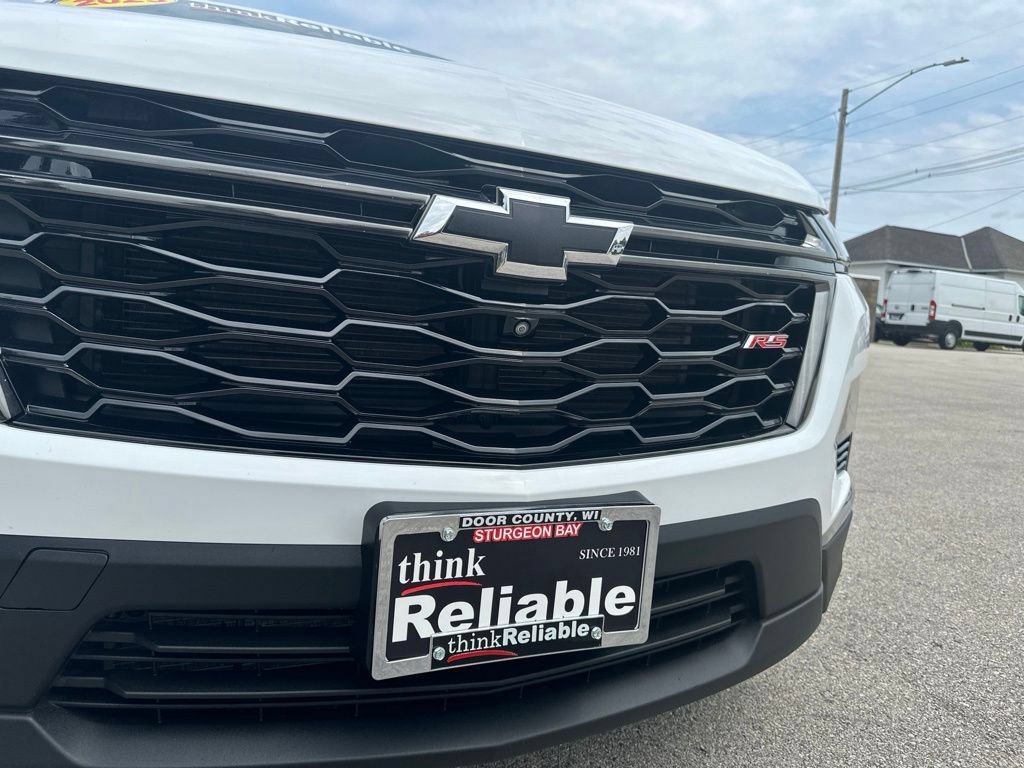 Used 2023 Chevrolet Traverse RS AWD/4WD image 34