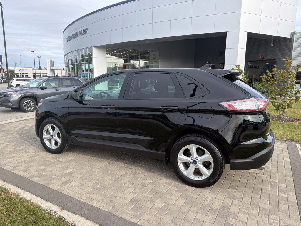 Used 2018 Ford Edge SE FWD image 4