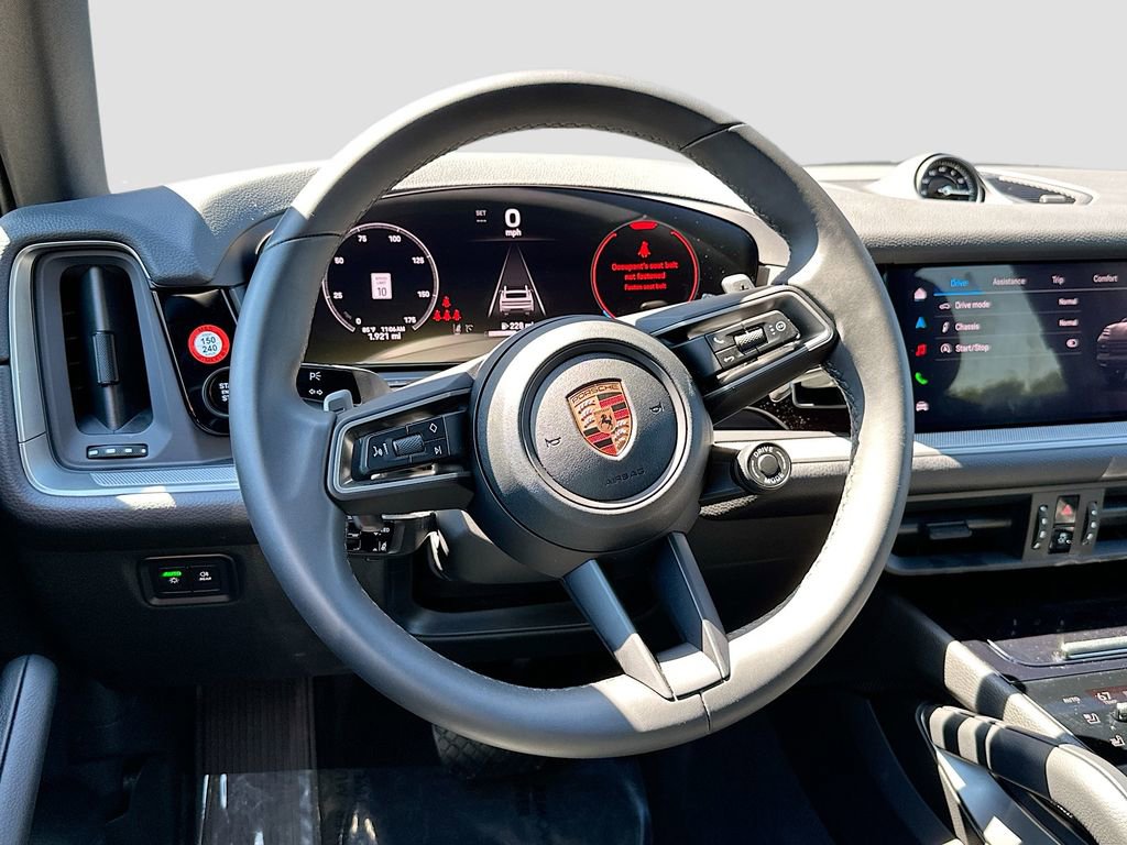 Certified 2026 Porsche Cayenne Coupe AWD/4WD image 12