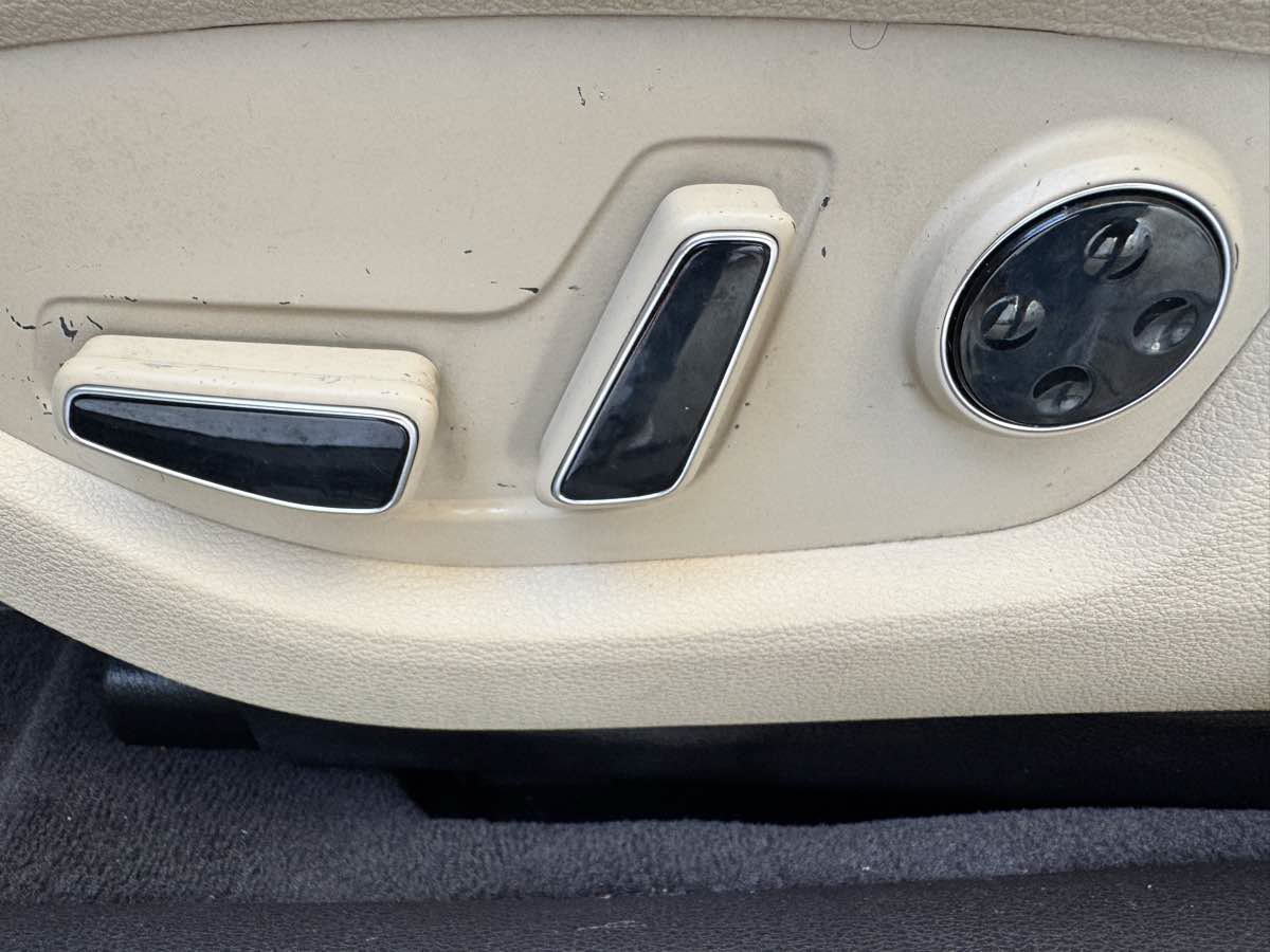 Used 2015 Hyundai Genesis 3.8 RWD image 36