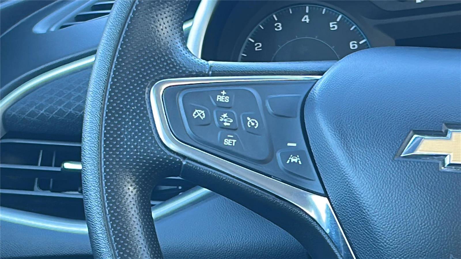 Used 2023 Chevrolet Malibu LT image 16