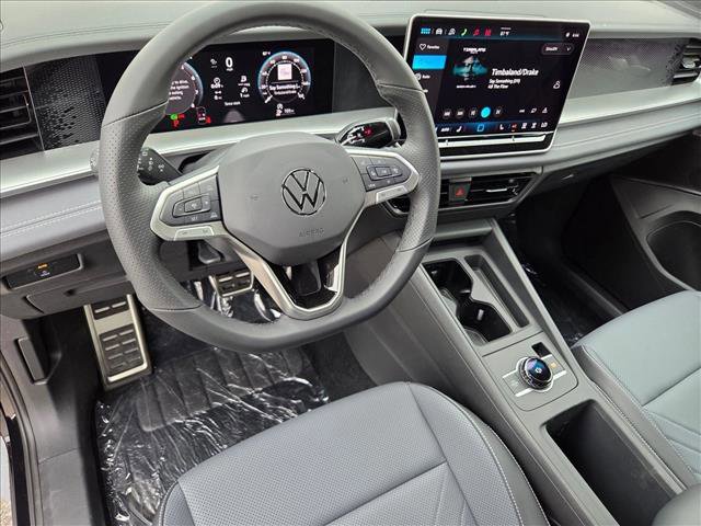 New 2026 Volkswagen Tiguan SE R-Line image 3