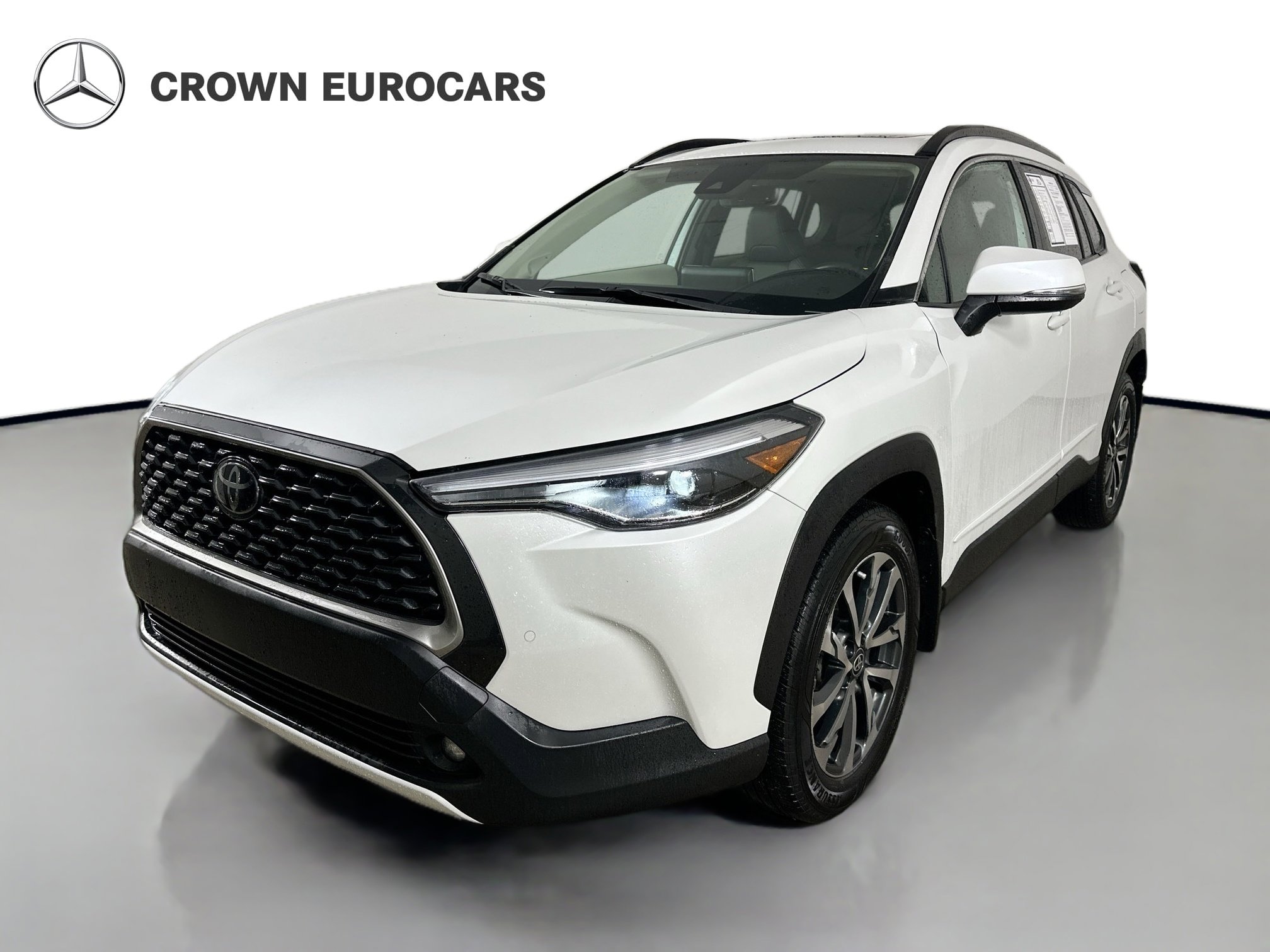 Used 2022 Toyota Corolla Cross XLE w/ Convenience Package