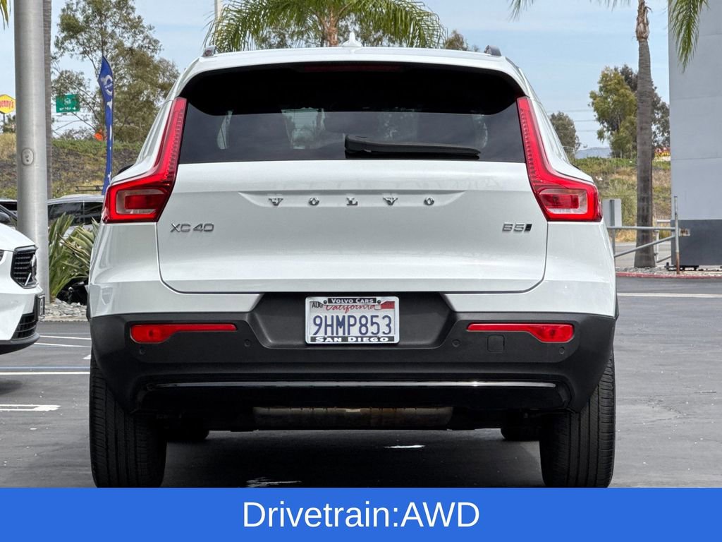 Certified 2023 Volvo XC40 B5 Ultimate image 4