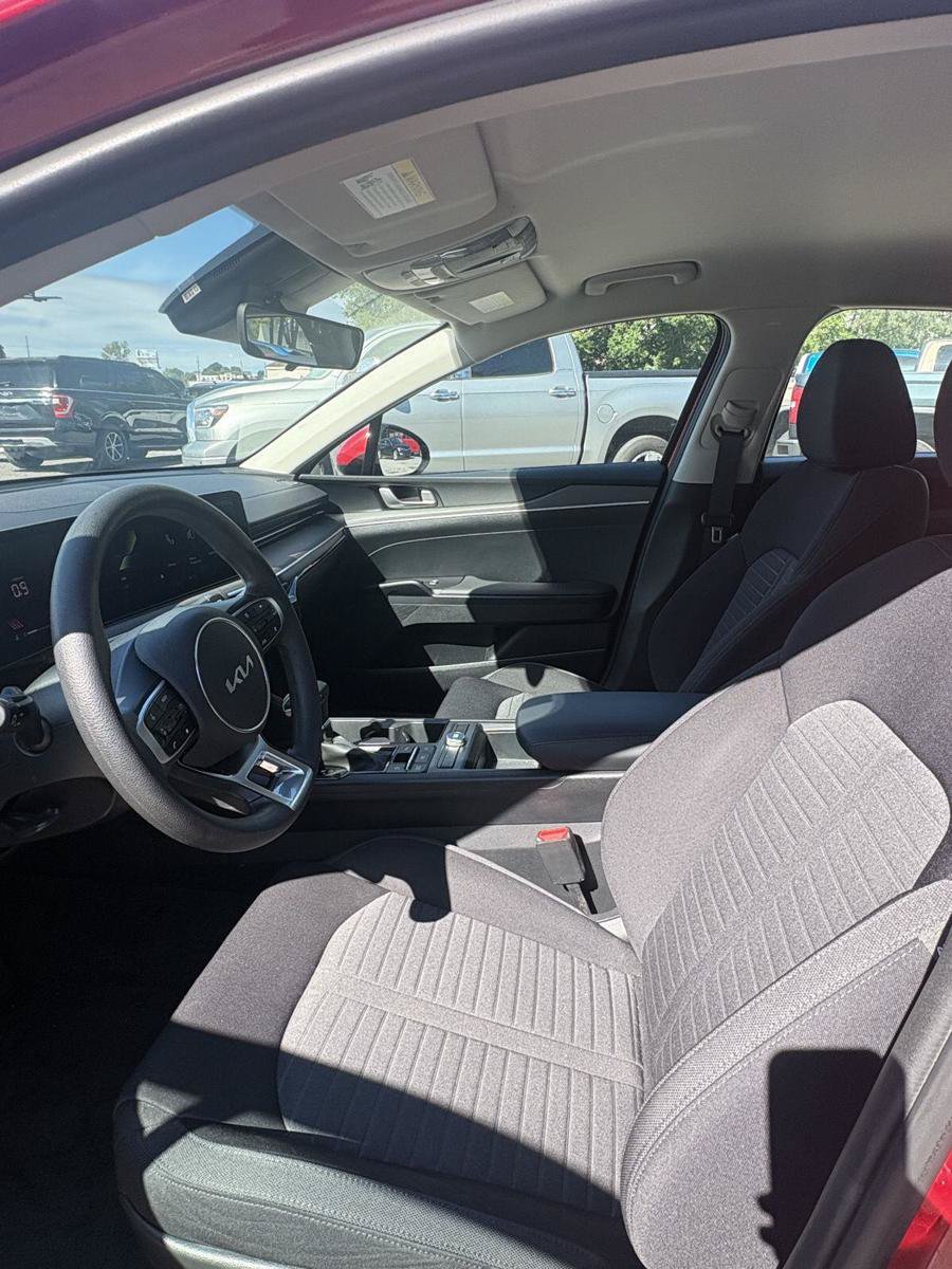 Used 2025 Kia K5 LXS FWD image 5