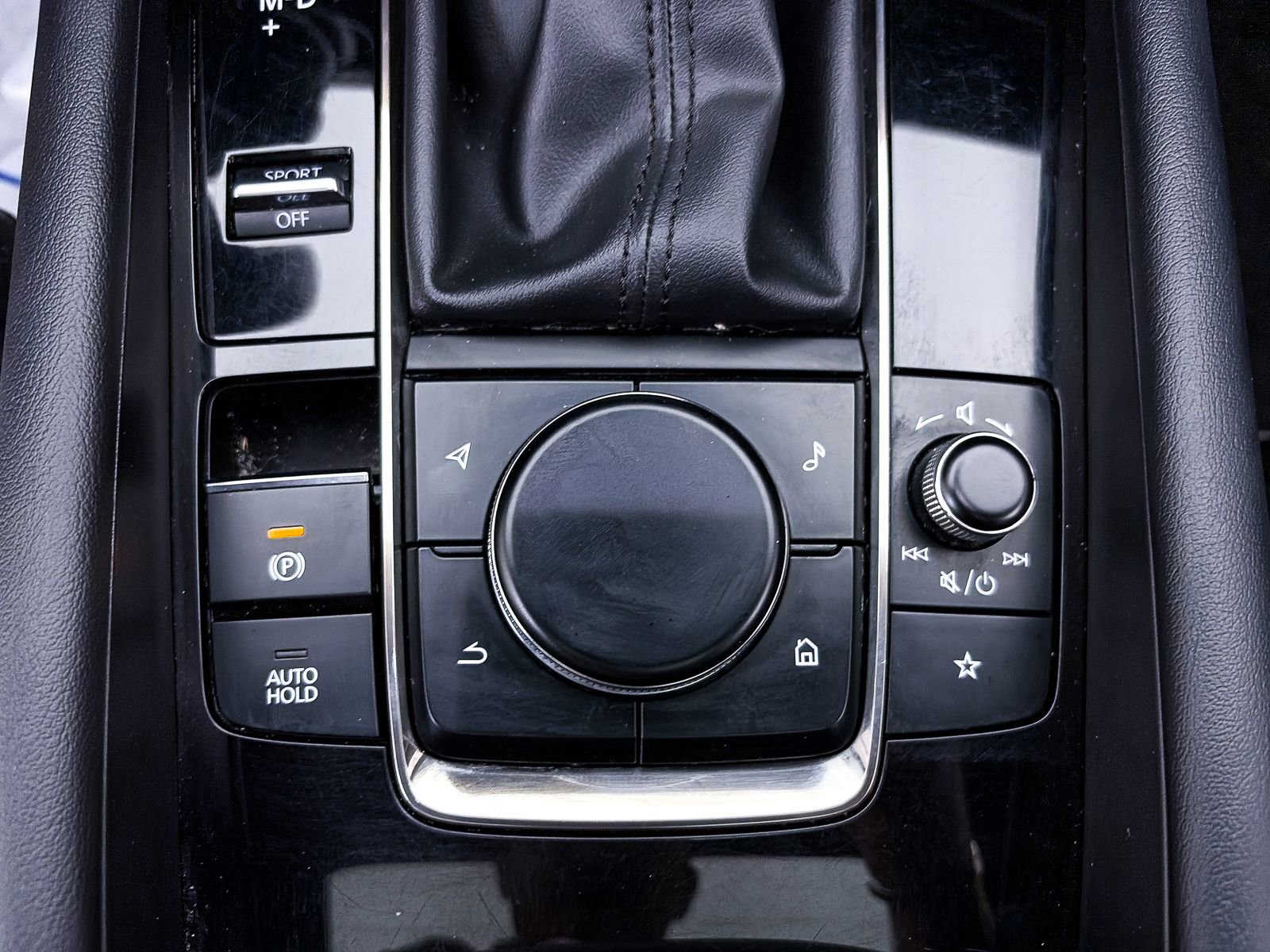 Certified 2022 MAZDA MAZDA3 s image 27