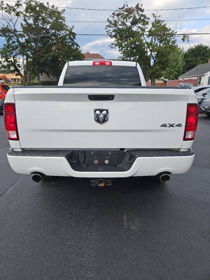 Used 2016 RAM 1500 Express AWD/4WD image 6
