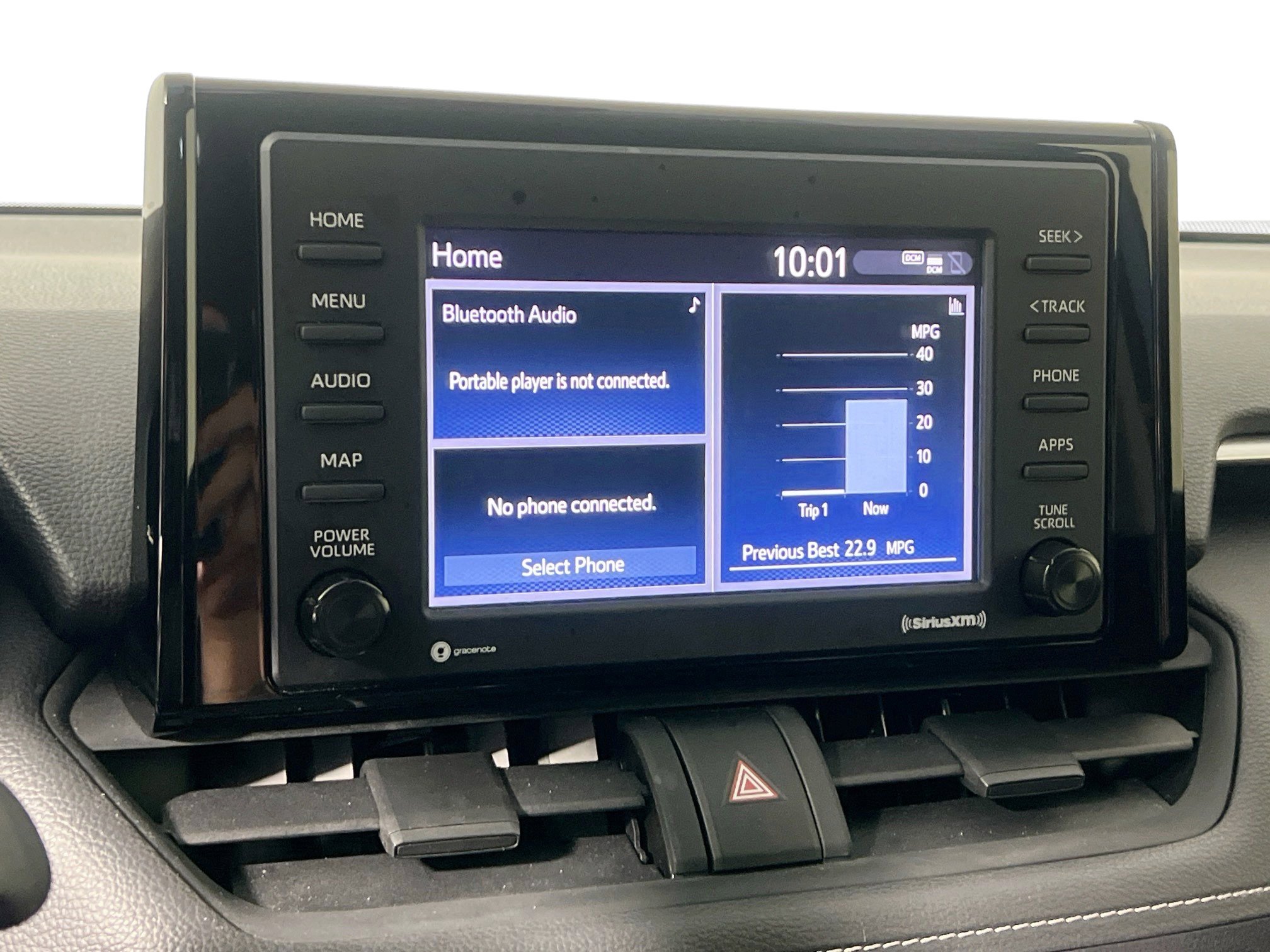 Used 2020 Toyota RAV4 LE image 27