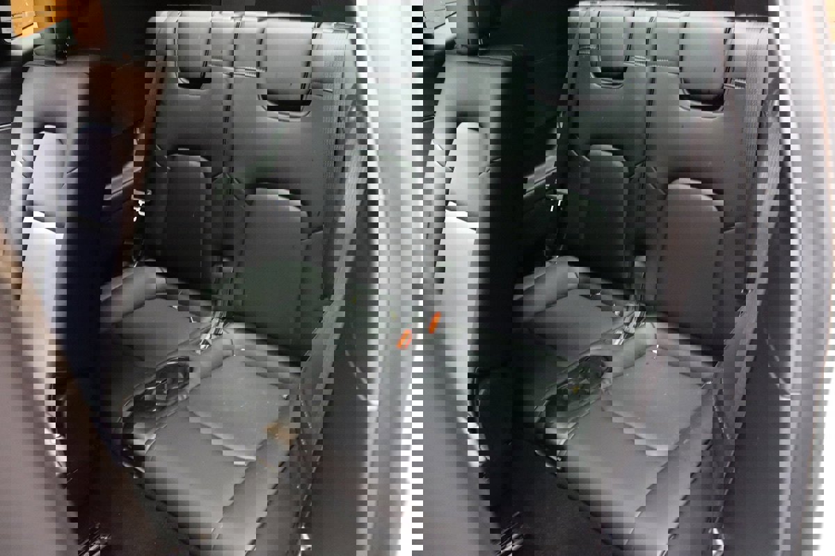 Used 2021 Tesla Model Y Long Range image 4