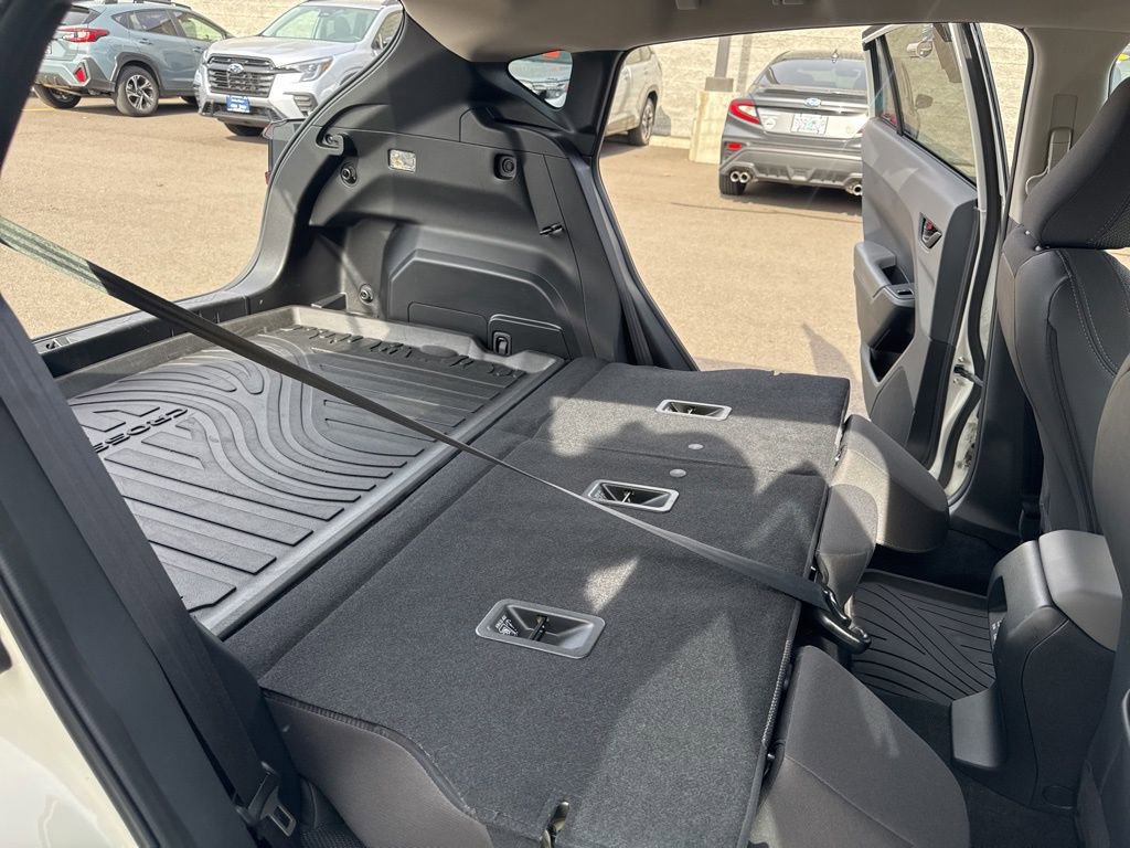 Used 2024 Subaru Crosstrek 2.0i Premium w/ Crosstrek Mirror Package image 18