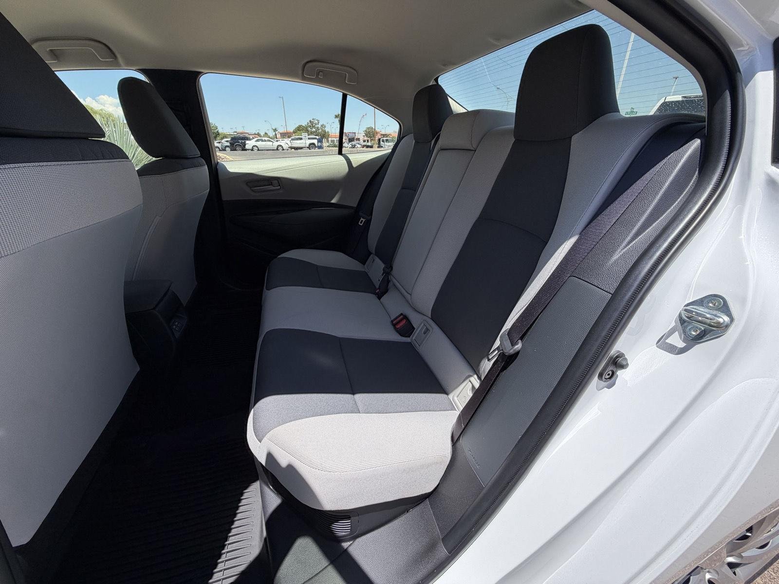 Used 2025 Toyota Corolla LE FWD image 18