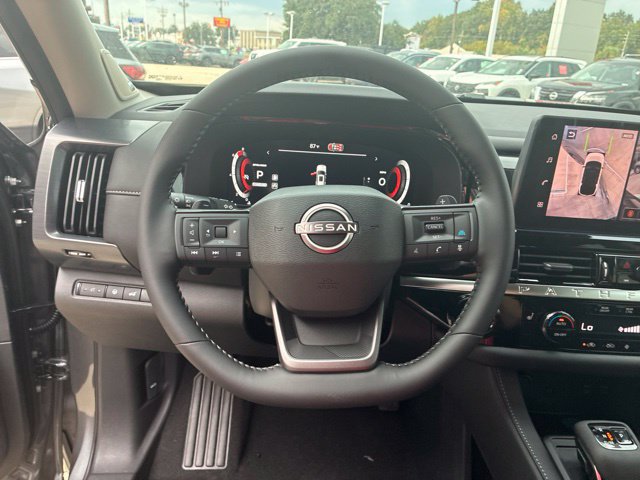 New 2026 Nissan Pathfinder SL w/ SL Premium Package FWD image 11