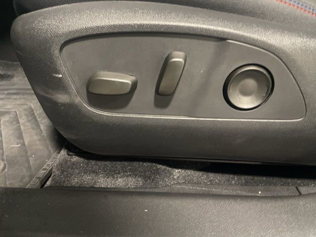 Used 2025 Chevrolet Blazer EV RS image 17