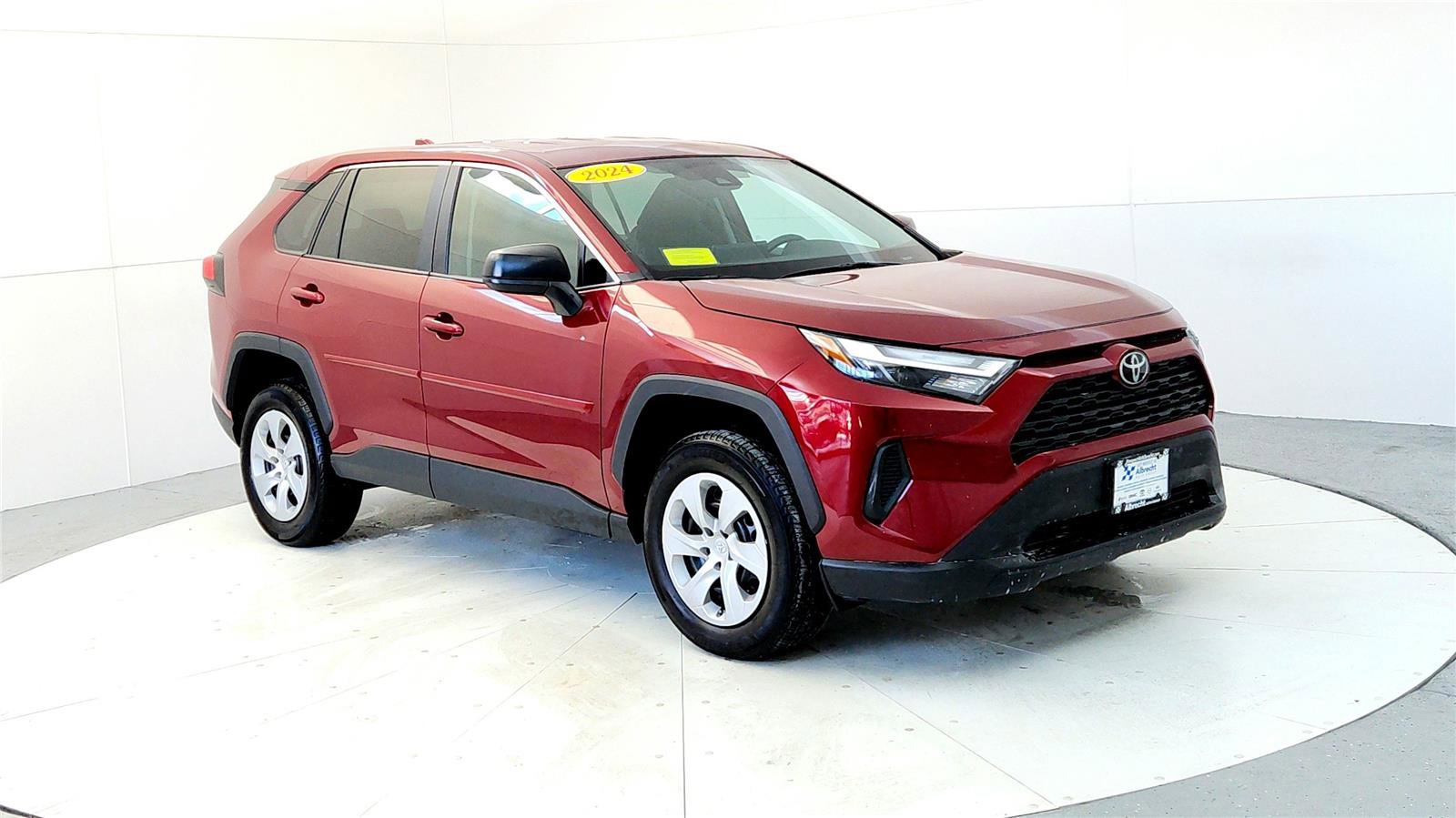 Used 2024 Toyota RAV4 LE image 7