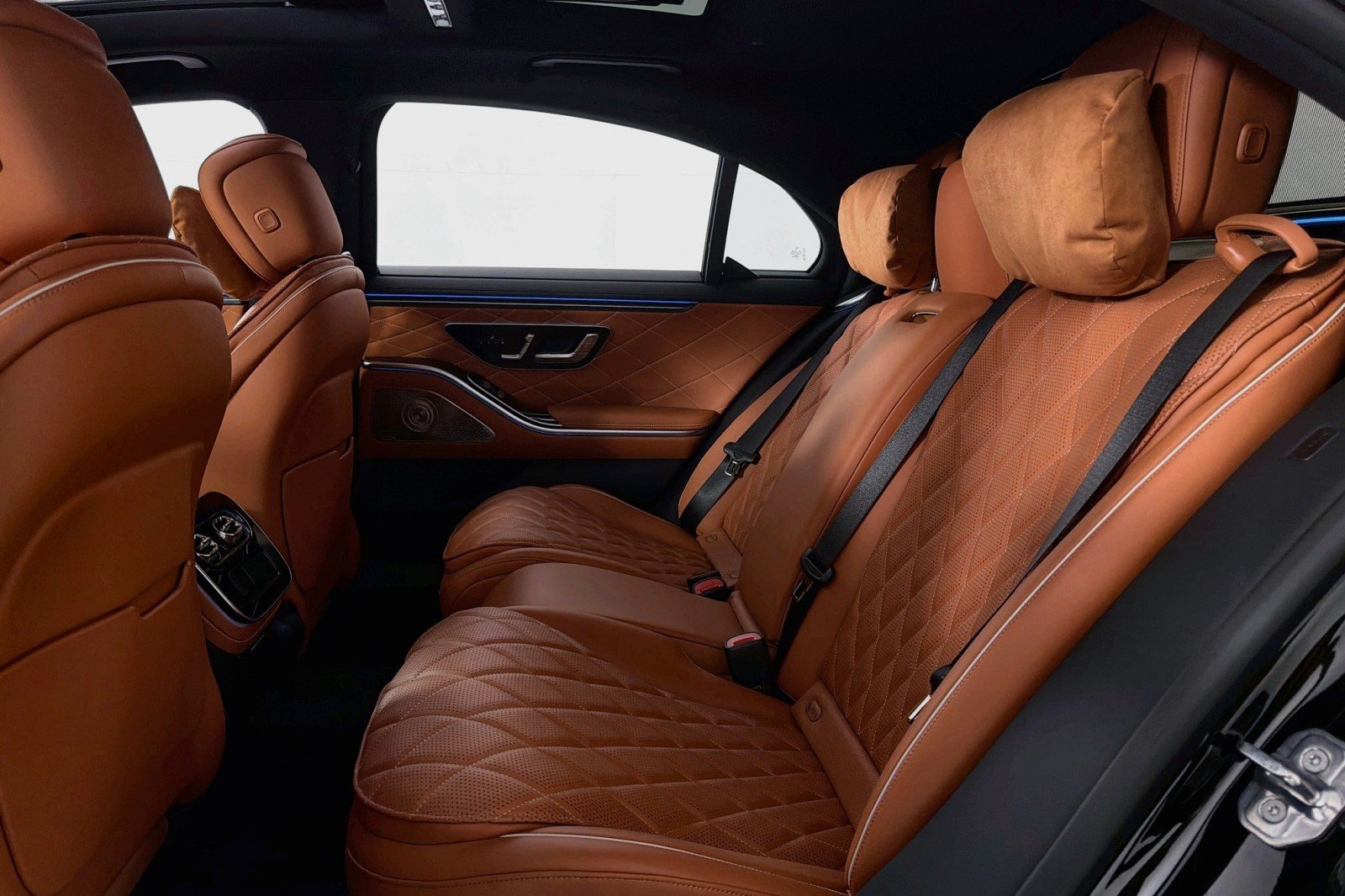 New 2027 Mercedes-Benz S 580 4MATIC Sedan image 7