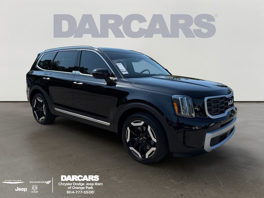 Used 2025 Kia Telluride S FWD image 1