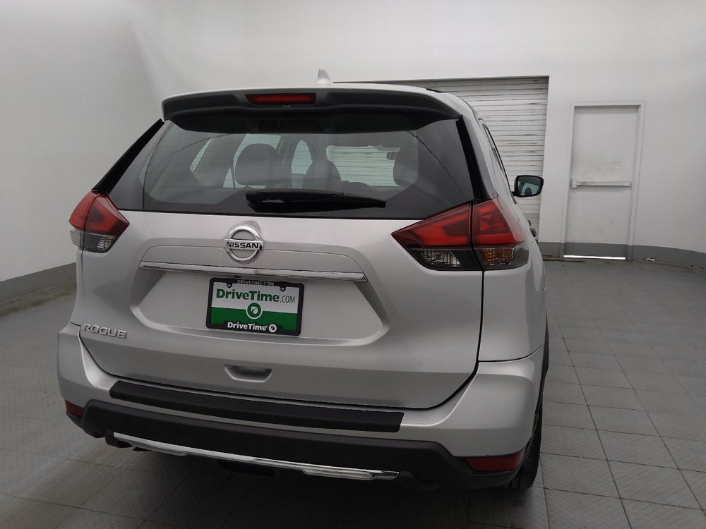 Used 2020 Nissan Rogue S FWD image 7