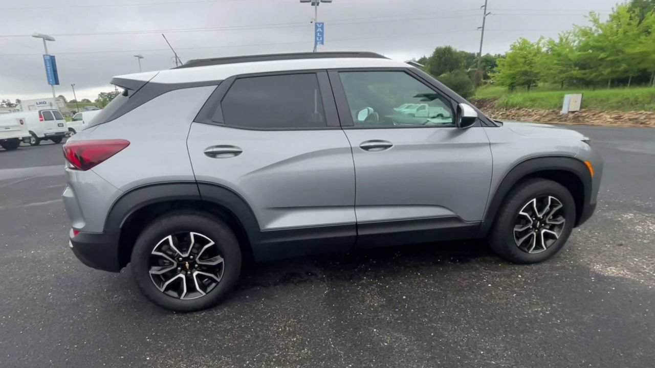 Used 2023 Chevrolet TrailBlazer ACTIV w/ Sun and Liftgate Package AWD/4WD image 9