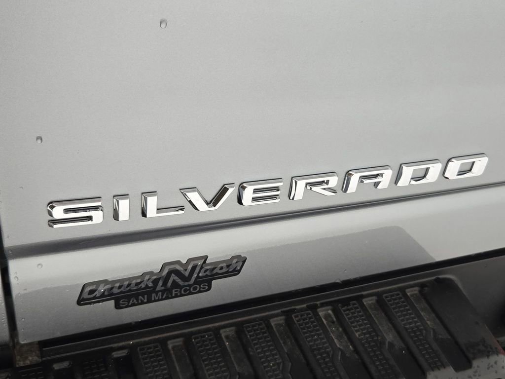 Used 2026 Chevrolet Silverado 2500 Custom w/ Custom Value Package image 37