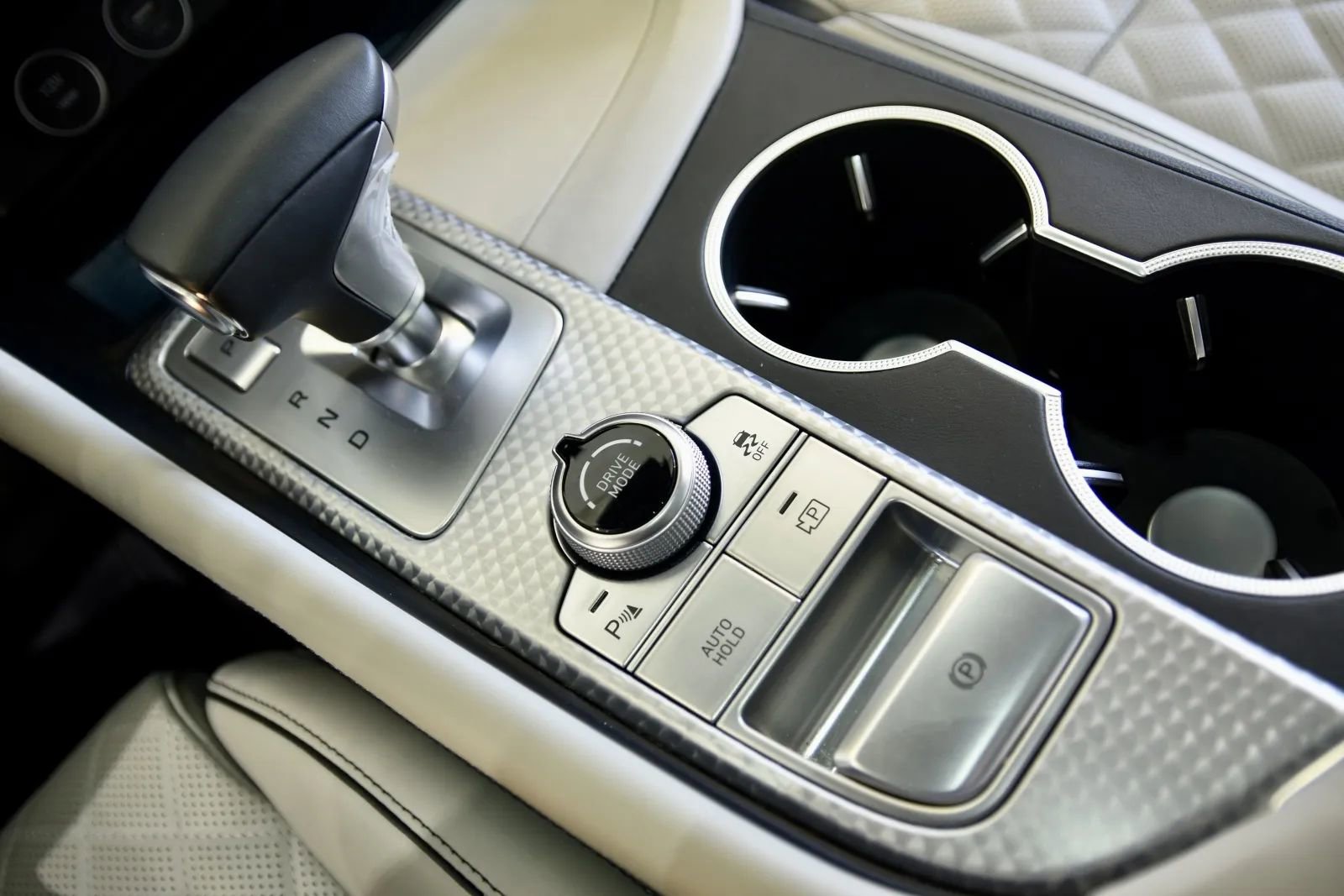 Used 2023 Genesis G70 3.3T Sport Prestige w/ Sport Prestige Package image 17