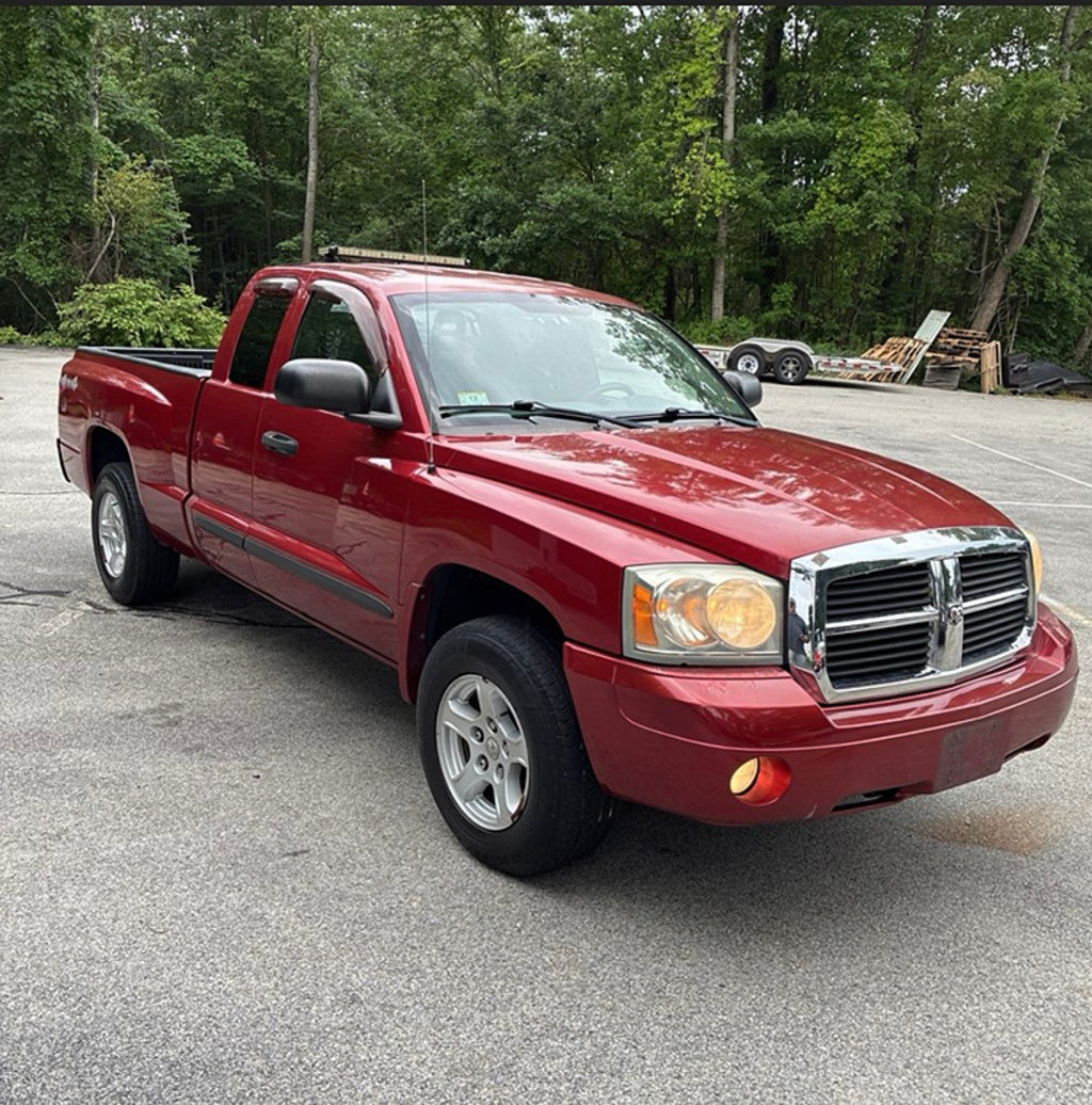 Used 2007 Dodge Dakota SLT w/ Trailer Tow Group AWD/4WD image 8
