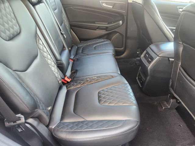 Used 2024 Ford Edge Titanium image 31