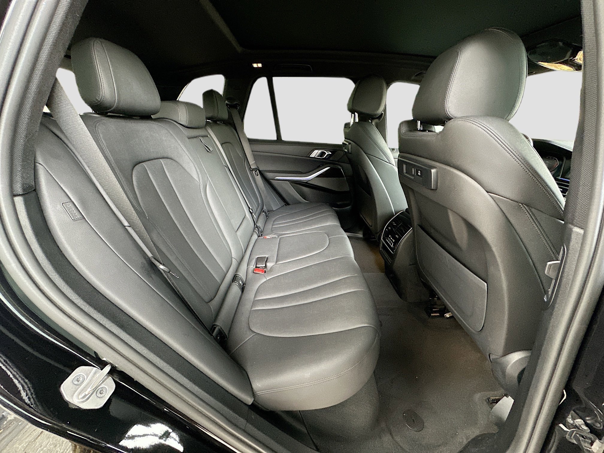 Used 2021 BMW X5 sDrive40i w/ Premium Package image 29