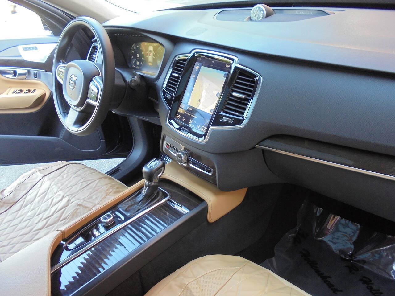 Used 2016 Volvo XC90 T6 Momentum AWD/4WD image 15