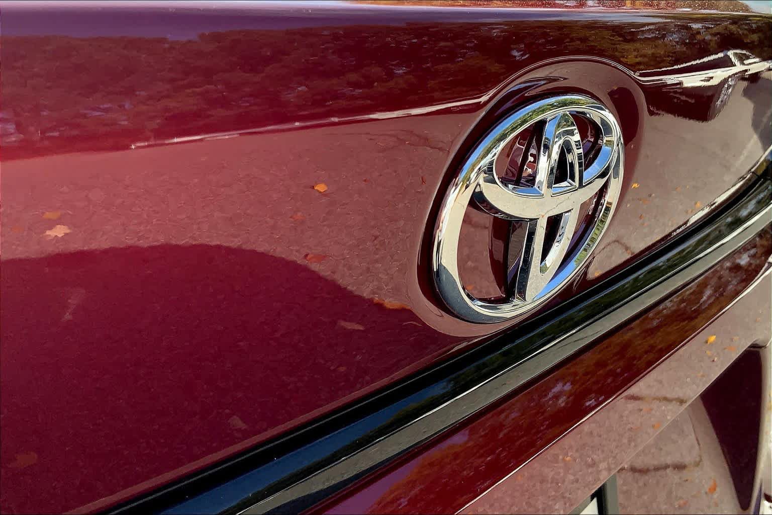 Used 2022 Toyota Corolla LE FWD image 28