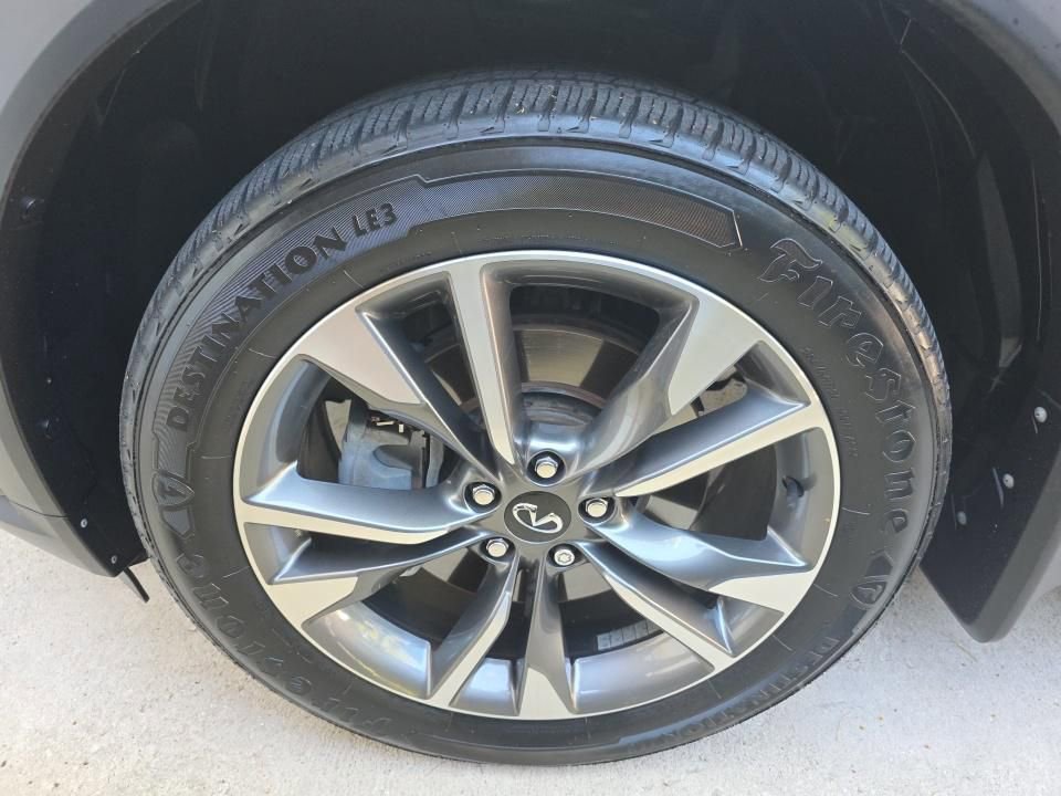 Certified 2023 INFINITI QX60 Luxe w/ Cargo Package FWD image 8