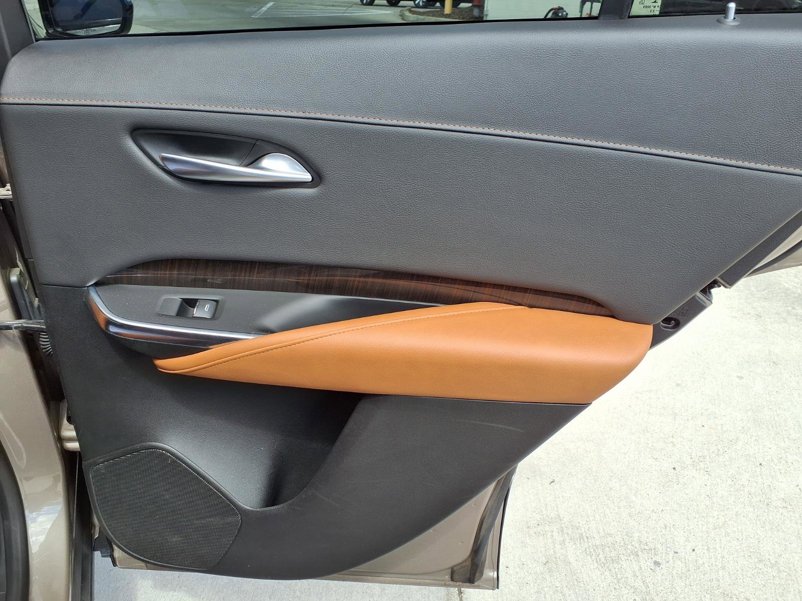 Used 2023 Cadillac XT4 Sport image 12