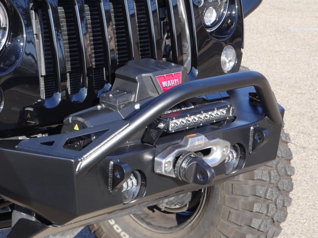 Used 2015 Jeep Wrangler Unlimited Rubicon w/ Connectivity Group AWD/4WD image 7