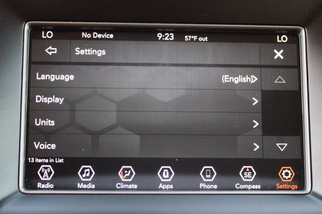 Used 2020 Jeep Grand Cherokee Laredo image 31