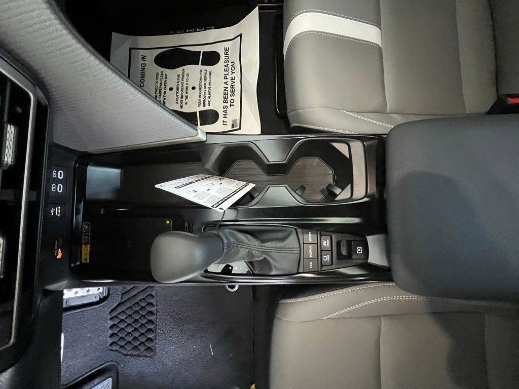 New 2026 Toyota Camry SE w/ Convenience Package FWD image 14