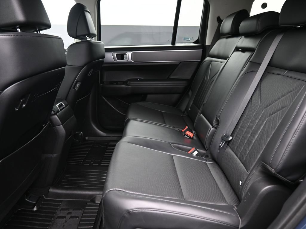 Used 2026 Hyundai Santa Fe SEL image 11