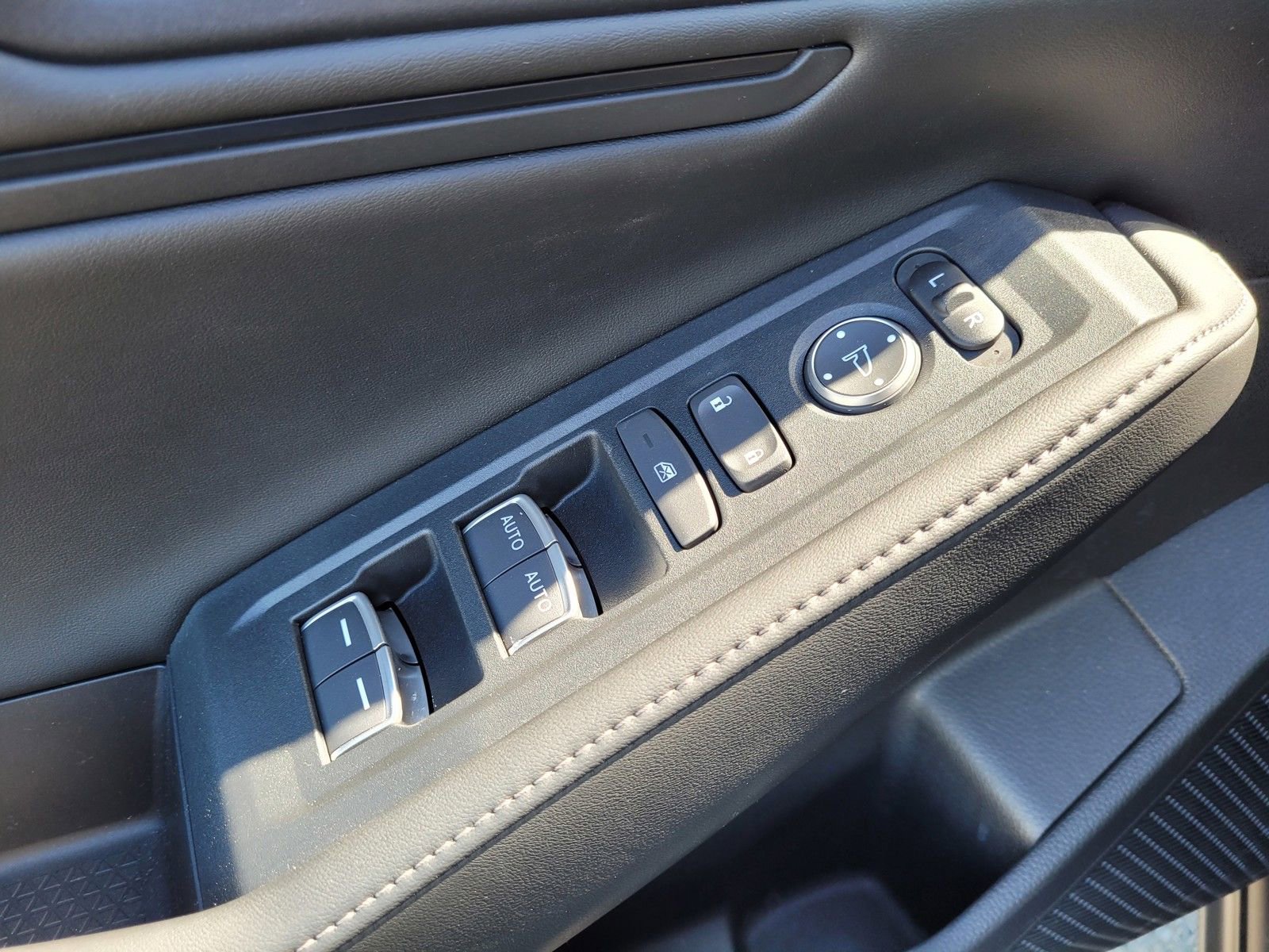 Certified 2025 Honda Accord Sport image 18