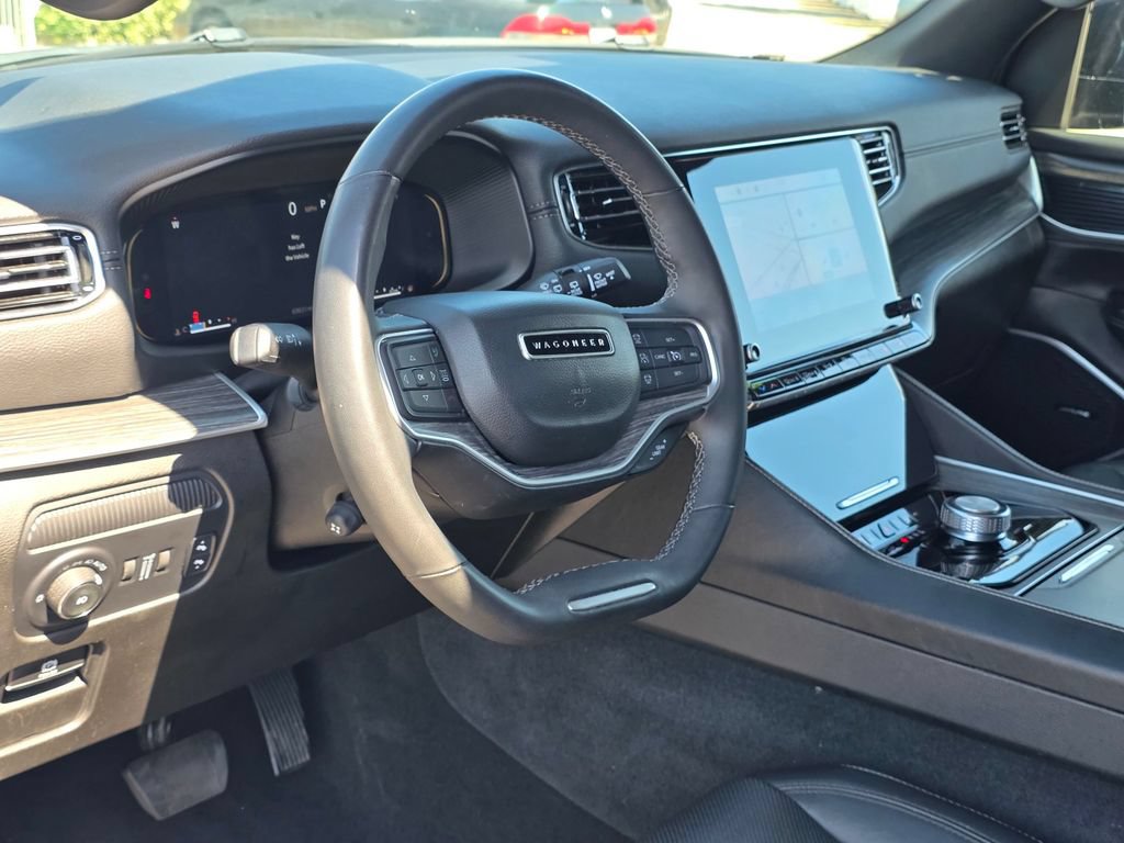 Certified 2024 Jeep Wagoneer L Series II RWD image 13