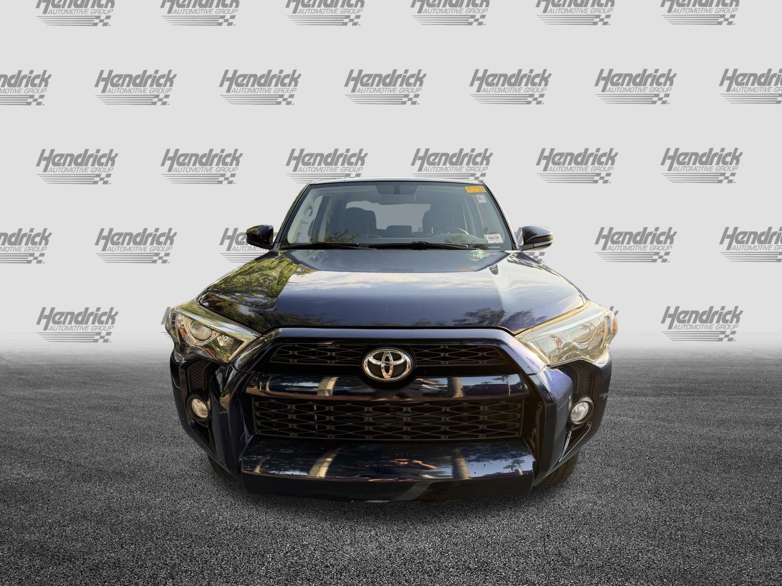 Used 2016 Toyota 4Runner SR5 AWD/4WD image 3