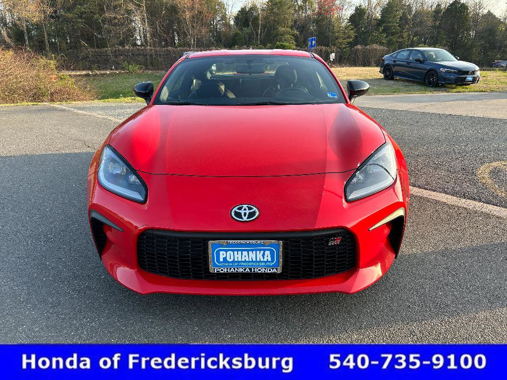 Used 2025 Toyota GR86 Premium w/ Performance Package image 9