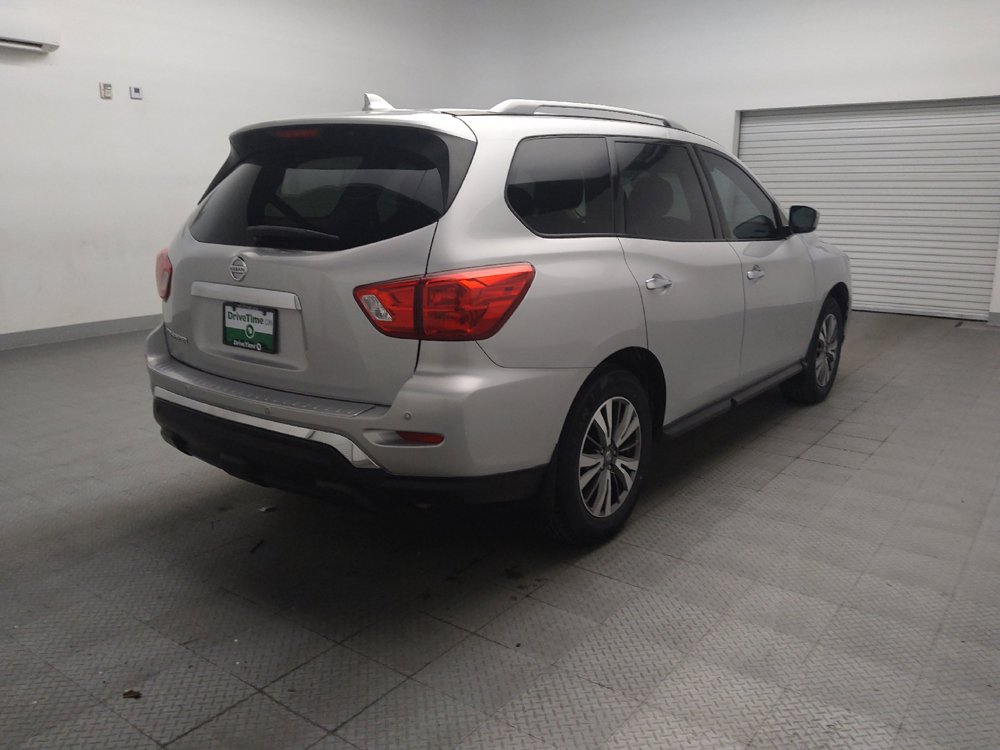 Used 2020 Nissan Pathfinder S FWD image 9